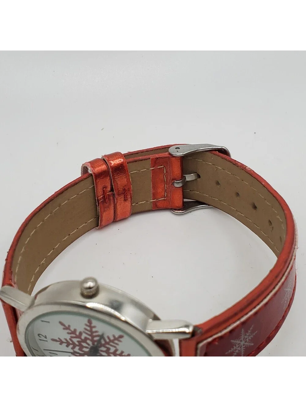 Red Snowflake Quartz Watch Womens 32mm Red Snowflake Band New Battery